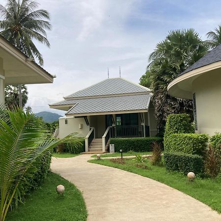 Wis Beach Khanom Hotel Exterior photo