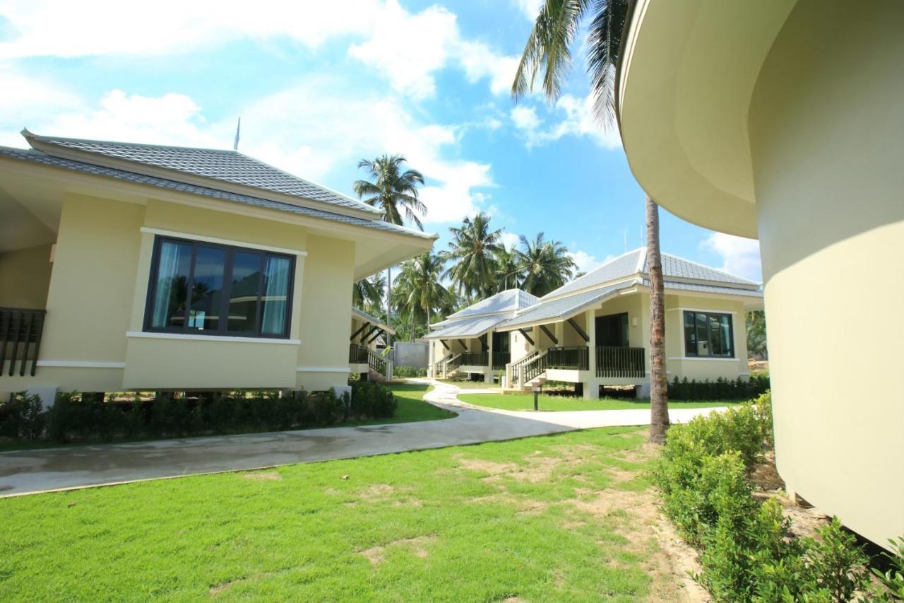 Wis Beach Khanom Hotel Exterior photo