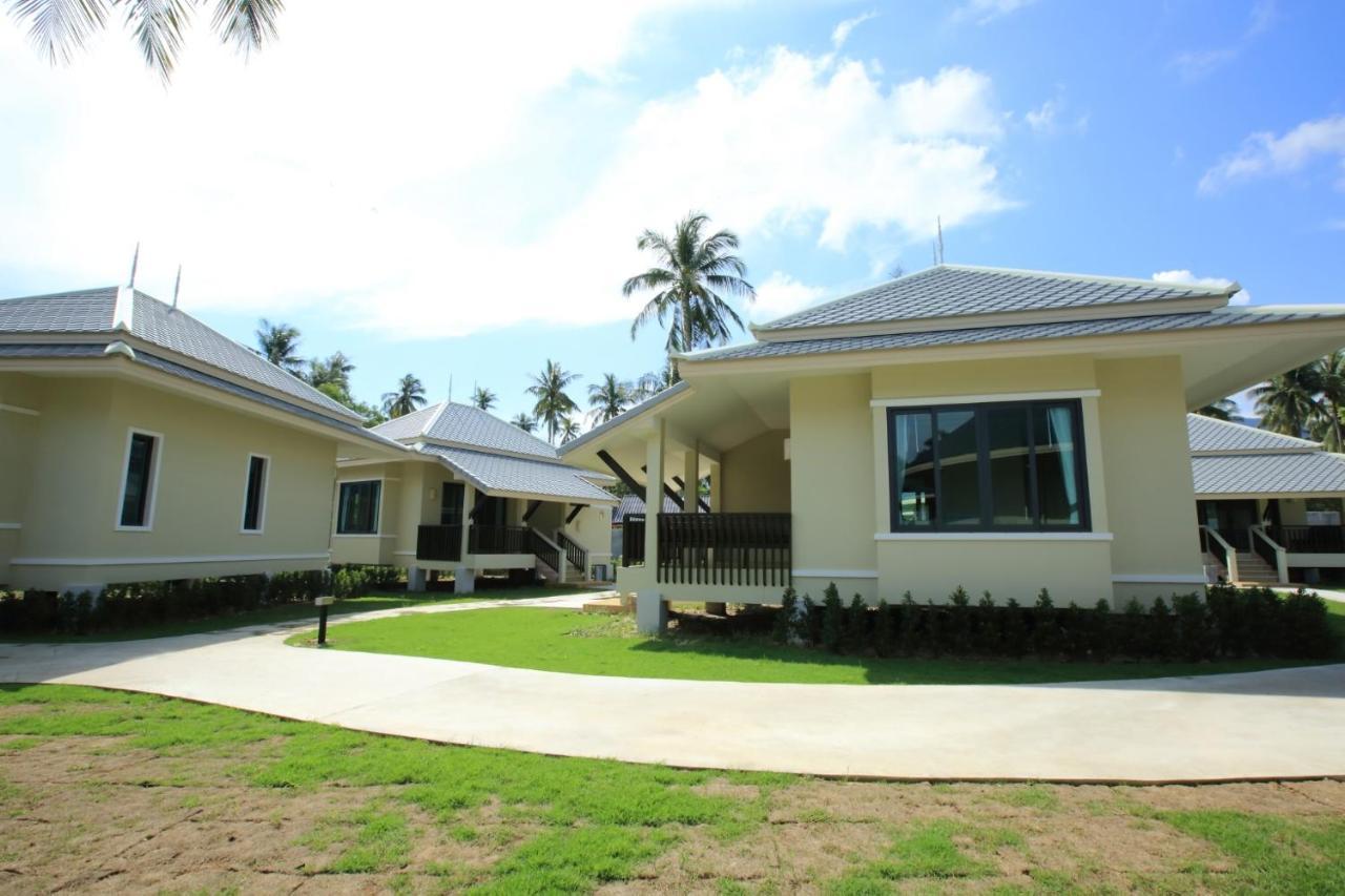 Wis Beach Khanom Hotel Exterior photo