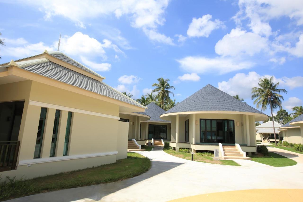 Wis Beach Khanom Hotel Exterior photo